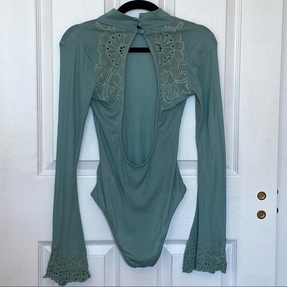🍵 Green Lace Detail Open Back Bodysuit 🍵